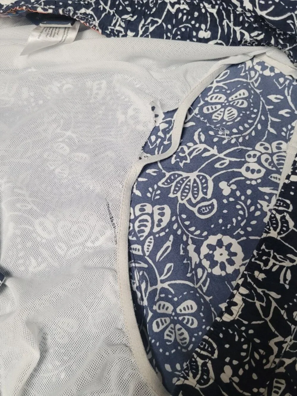 Brooks Brothers XL Swim Trunks Blue Floral Lined Beach Shorts Mens